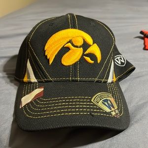 Iowa Hawkeyes Black and Yellow Hat Size: One Fit L/XL